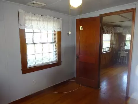Bedroom - 21 Vernal St, Wareham, MA 02571 photo 2 of 4