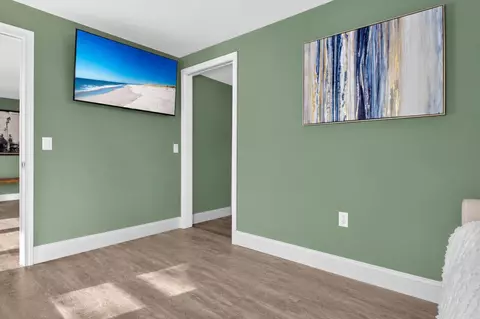 Entry Way - 90 Log Cabin Rd, Eastham, MA 02642 photo 7 of 8