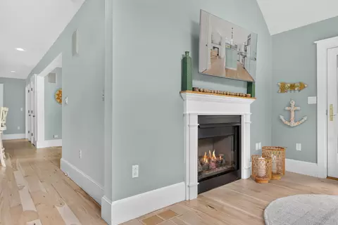 Entry Way - 90 Log Cabin Rd, Eastham, MA 02642 photo 1 of 7