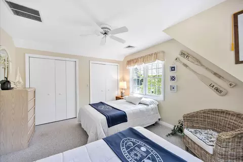 Bedroom - 15 Periwinkle Ln, Mashpee, MA 02649 photo 7 of 9