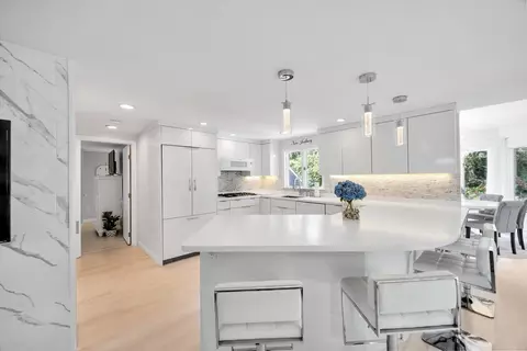 Kitchen - 15 Periwinkle Ln, Mashpee, MA 02649 photo 3 of 9