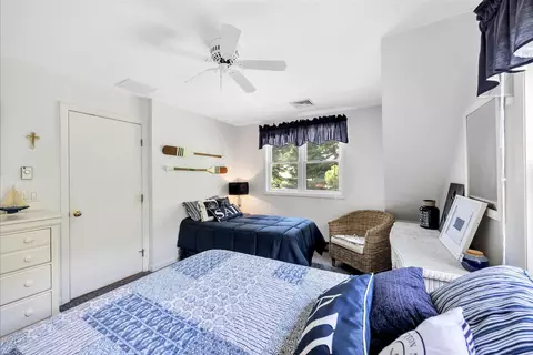 Bedroom - 15 Periwinkle Ln, Mashpee, MA 02649 photo 3 of 9