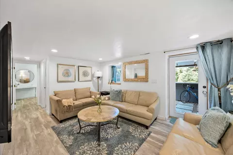 Living - 15 Periwinkle Ln, Mashpee, MA 02649 photo 5 of 7