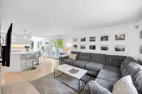 Living - 15 Periwinkle Ln, Mashpee, MA 02649 photo 2 of 7
