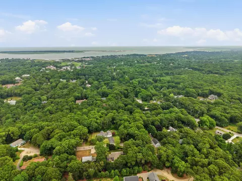 View/Area - 40 Cape Cod Ln, Barnstable, MA 02630 photo 2 of 3