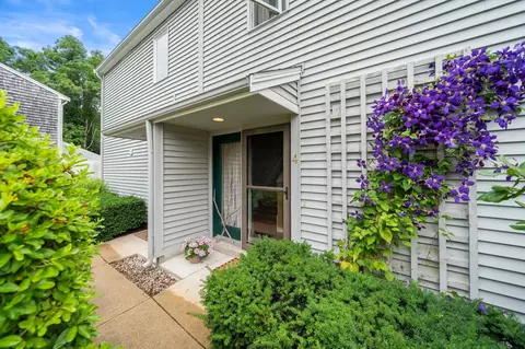 4 Barberry Mew UNIT 4, Sandwich, MA 02563