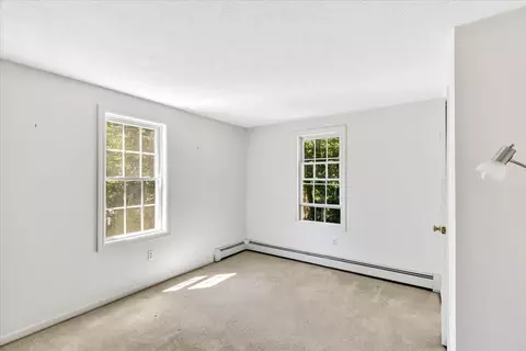 Bedroom - 118 Algonquin Ave, Mashpee, MA 02649 photo 3 of 7