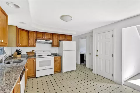Kitchen - 118 Algonquin Ave, Mashpee, MA 02649 photo 4 of 4