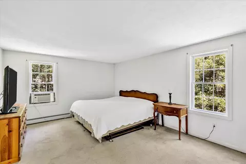 Bedroom - 118 Algonquin Ave, Mashpee, MA 02649 photo 5 of 7