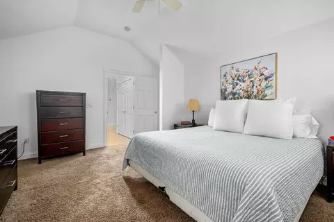 Bedroom - 10 Abbey Gate Rd, Cotuit, MA 02635 photo 3 of 17