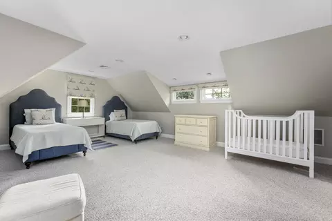 Bedroom - 10 Abbey Gate Rd, Cotuit, MA 02635 photo 5 of 17