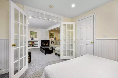 Bedroom - 10 Abbey Gate Rd, Cotuit, MA 02635 photo 16 of 17