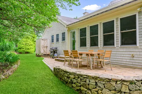 Exterior - 10 Abbey Gate Rd, Cotuit, MA 02635 photo 15 of 18