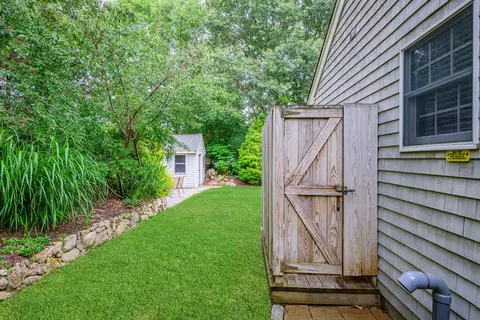 Exterior - 10 Abbey Gate Rd, Cotuit, MA 02635 photo 17 of 18