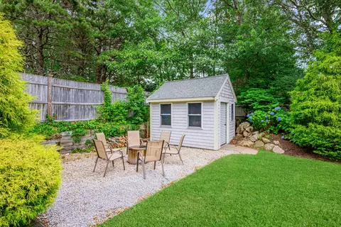 Exterior - 10 Abbey Gate Rd, Cotuit, MA 02635 photo 18 of 18