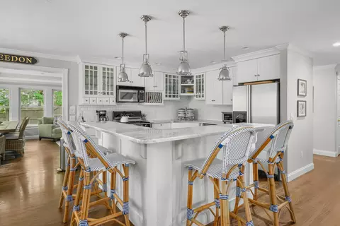 Kitchen - 10 Abbey Gate Rd, Cotuit, MA 02635 photo 1 of 5