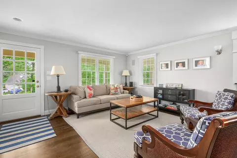 Entry Way - 10 Abbey Gate Rd, Cotuit, MA 02635 photo 2 of 4