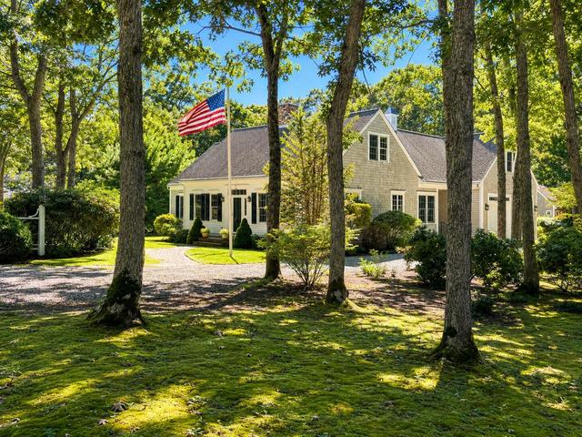 2 Huckleberry Dr, Orleans, MA 02653