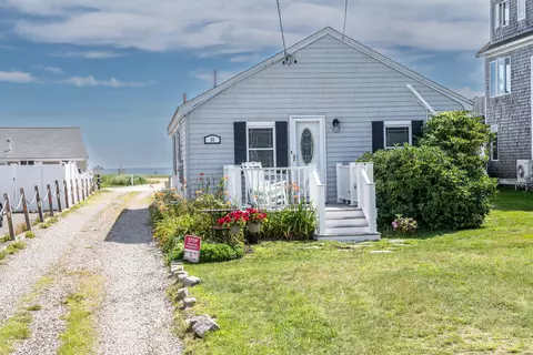 51 Freeman Ave, Sandwich, MA 02563