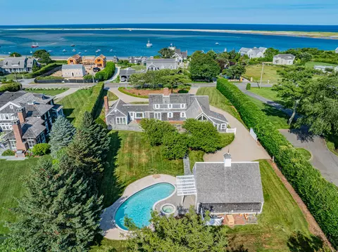 153 Shore Rd, Chatham, MA 02633