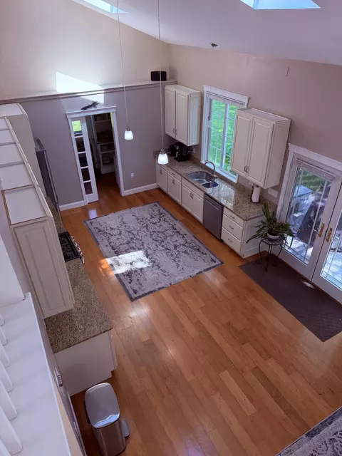 Kitchen - 536 Skunknet Rd, Centerville, MA 02632 photo 2 of 8
