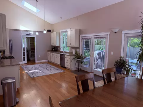 Kitchen - 536 Skunknet Rd, Centerville, MA 02632 photo 4 of 8
