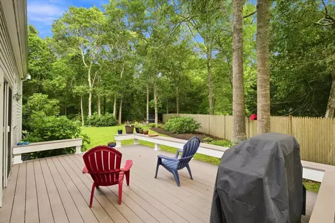 Exterior - 536 Skunknet Rd, Centerville, MA 02632 photo 4 of 6