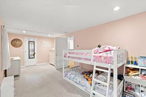 Bedroom - 536 Skunknet Rd, Centerville, MA 02632 photo 5 of 5