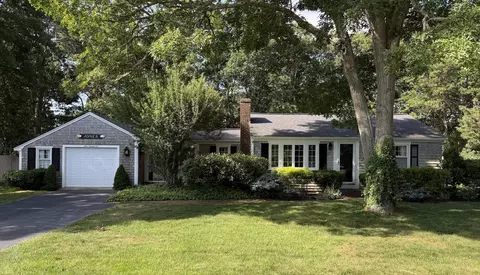 15 Maushops Path, West Yarmouth, MA 02673