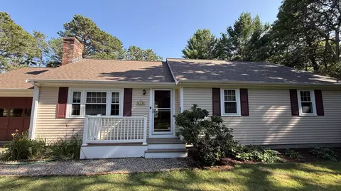 Exterior - 23 Prudence Ln, Cotuit, MA 02635 photo 4 of 10