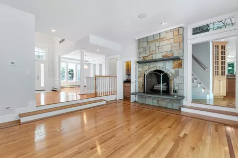 Living - 20 Eagle Dr, Mashpee, MA 02649 photo 1 of 7