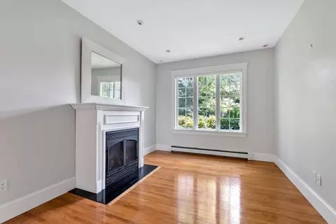 Living - 20 Eagle Dr, Mashpee, MA 02649 photo 7 of 7