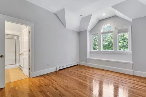 Bedroom - 20 Eagle Dr, Mashpee, MA 02649 photo 3 of 6