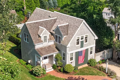 15 Shattuck Pl UNIT 15, Chatham, MA 02633