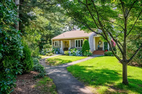 241 Seaward UNIT 241, Teaticket, MA 02536