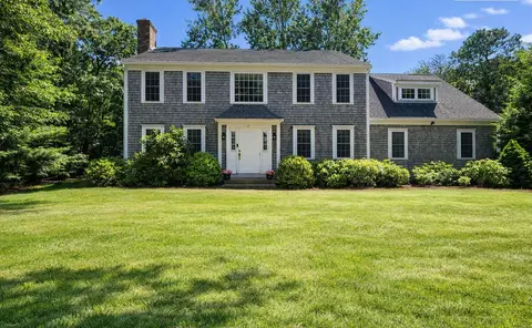 61 Service Rd, East Sandwich, MA 02537