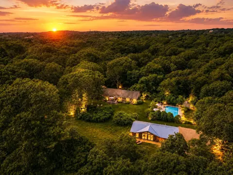 31 Josiah Sachem Way, West Tisbury, MA 02575