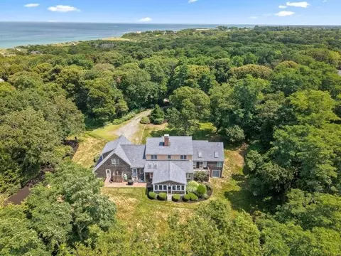 25 Oliver Dr, East Dennis, MA 02641
