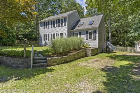 251 Acapesket Rd, East Falmouth, MA 02536