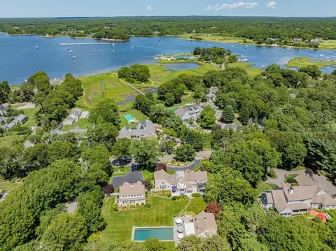 View/Area - 313 Bridge St, Osterville, MA 02655 photo 7 of 8