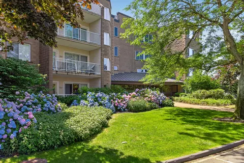 1 Belmont Rd #315, West Harwich, MA 02671