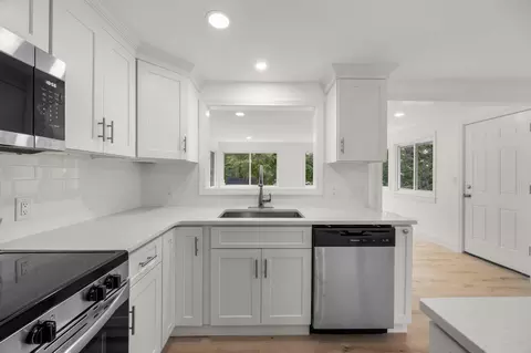 185 Wheeler Rd, Mashpee, MA 02649 photo 10