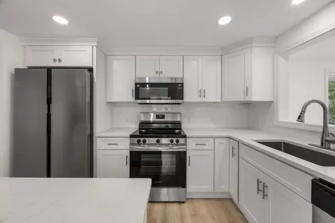 185 Wheeler Rd, Mashpee, MA 02649 photo 11