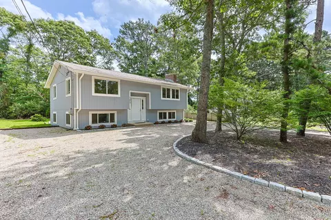 185 Wheeler Rd, Mashpee, MA 02649 photo 2