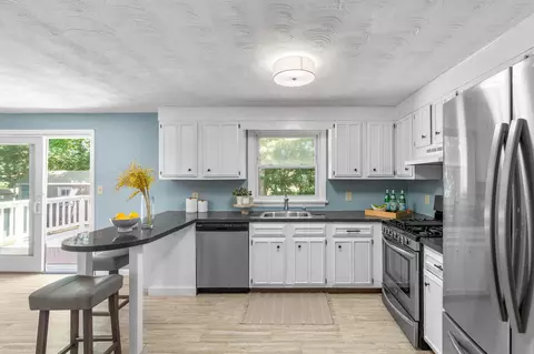 Kitchen - 53 Uncle Willies Way, Hyannis, MA 02601 photo 2 of 3