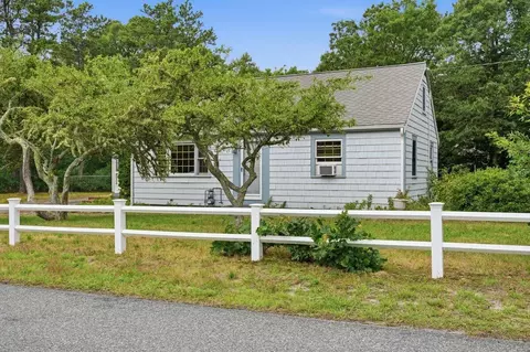 127 Indian Trl, Dennis Port, MA 02639