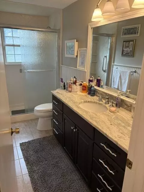 Bath - 567 Main St, Mashpee, MA 02649 photo 1 of 1