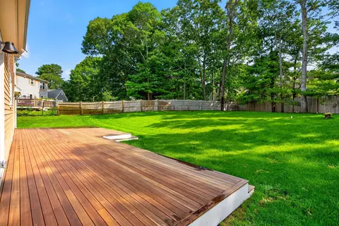 Exterior - 94 Liam Ln, Centerville, MA 02632 photo 4 of 6