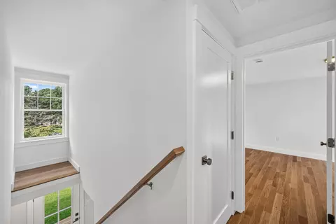 Entry Way - 94 Liam Ln, Centerville, MA 02632 photo 5 of 7