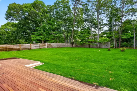 Exterior - 94 Liam Ln, Centerville, MA 02632 photo 4 of 7